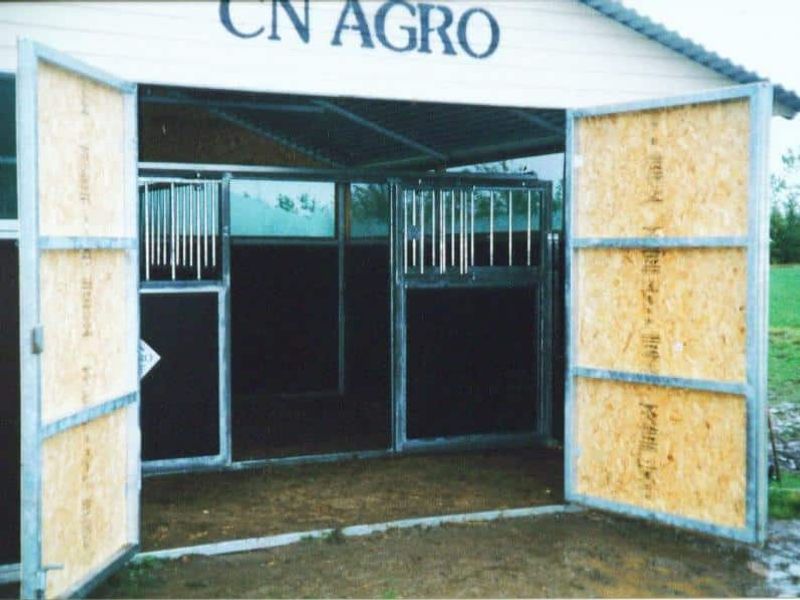 Leskur, liggehall, løsdrift til hest (Contryhus)